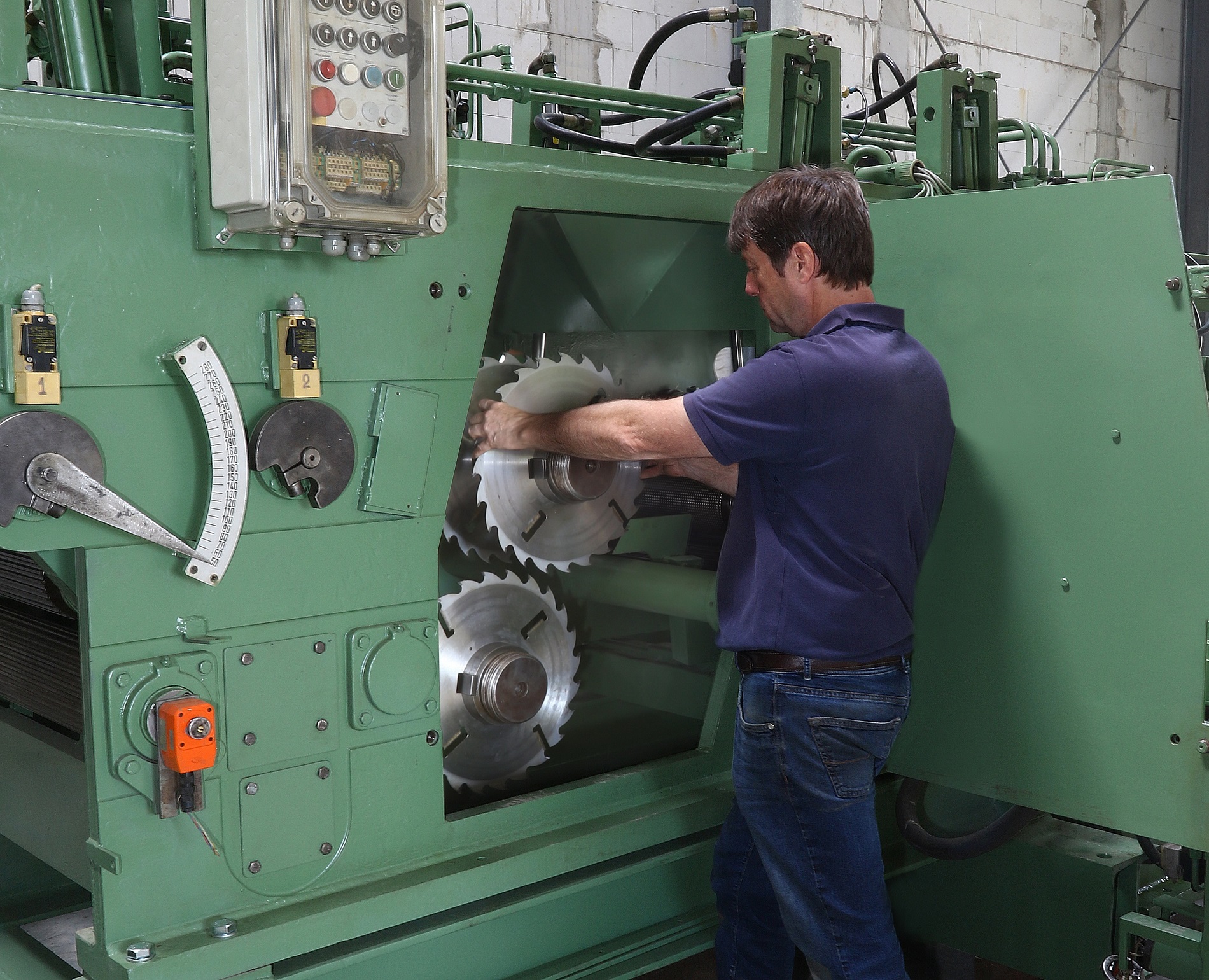 Nachschnittkreissäge Fabrikat EWD Typ FR12 Schnitthöhe 280 mm – Bild 4