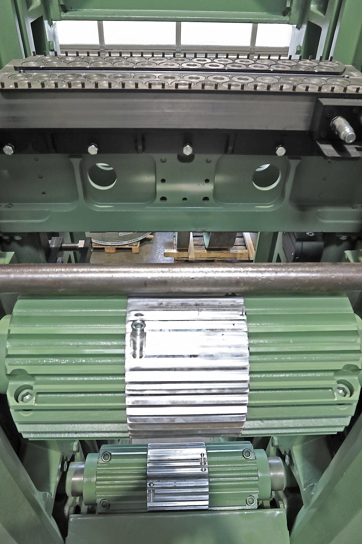 Vollgatter Fabrikat EWD Typ GDZ GE 71 600 Hub generalüberholt – Bild 8